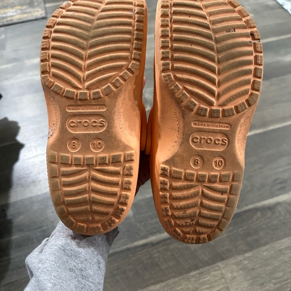 peach Crocs - Picture 2 of 2